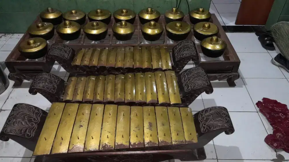 DIJUAL GAMELAN TRADISIONAL BEKAS - COCOK UNTUK SANGGAR SENI, SEKOLAH