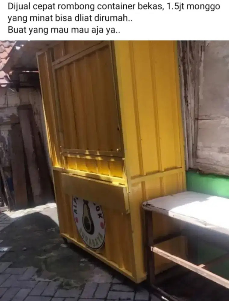 Rombong bekas jualan jus