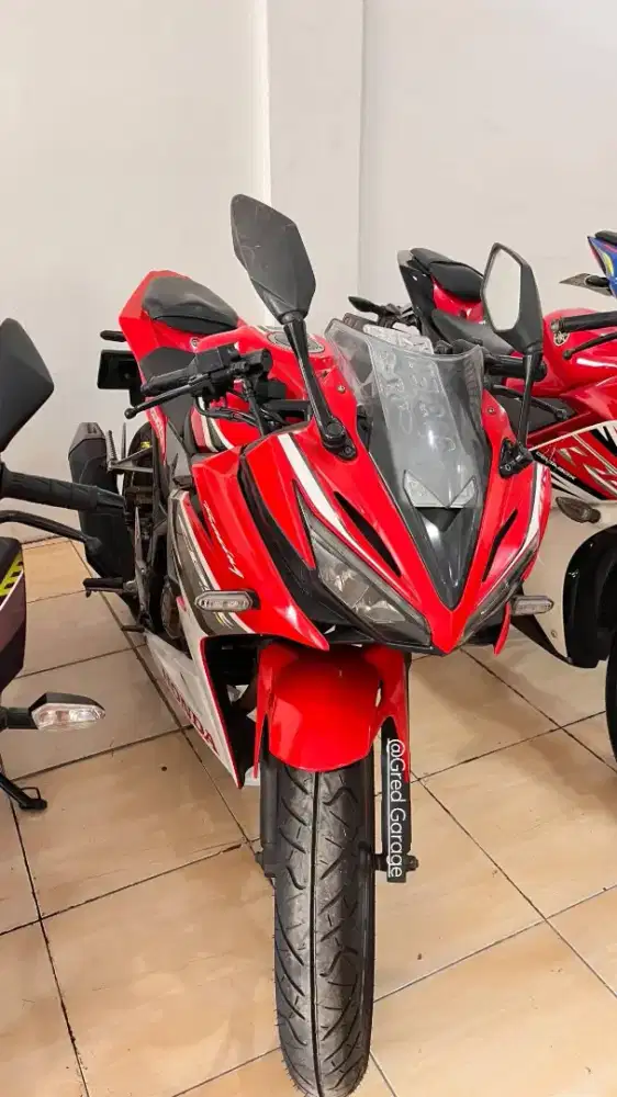 BISMILLAH DIJUAL HONDA CBR 2017
