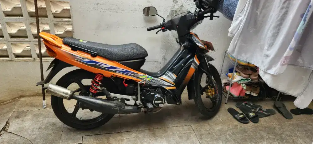 Dijual Yamaha F1ZR 2003