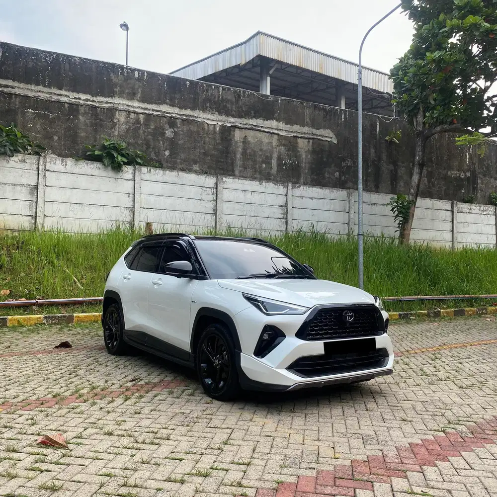 2025 Toyota Yaris S Cross GR 1.5 Hybrid TSS Two Tone