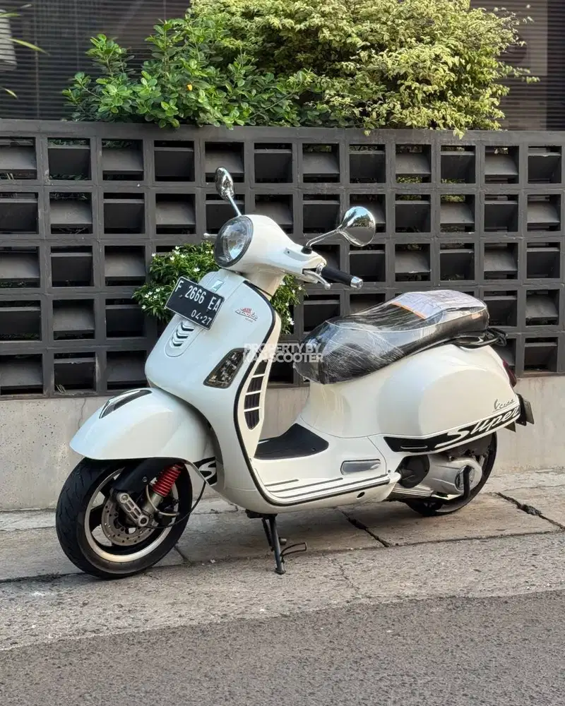 VESPA GTS 150 3V 2017 TERMURAH
