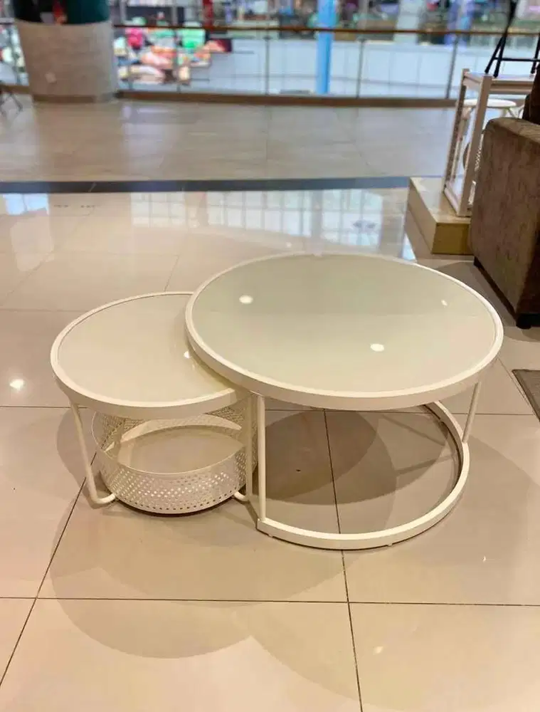 Meja tamu set isi 2