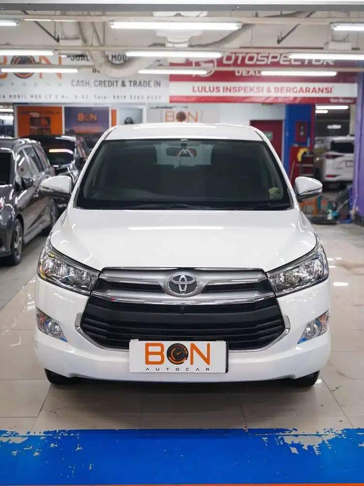 Innova V Luxury 2.0 2017 Bensin