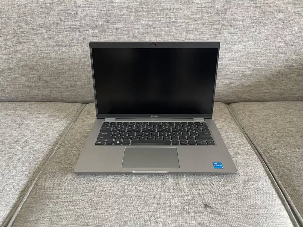 Dell Latitude 5430 Intel Core i5 - 1235U RAM DDR4 16GB SSD NVMe 512GB