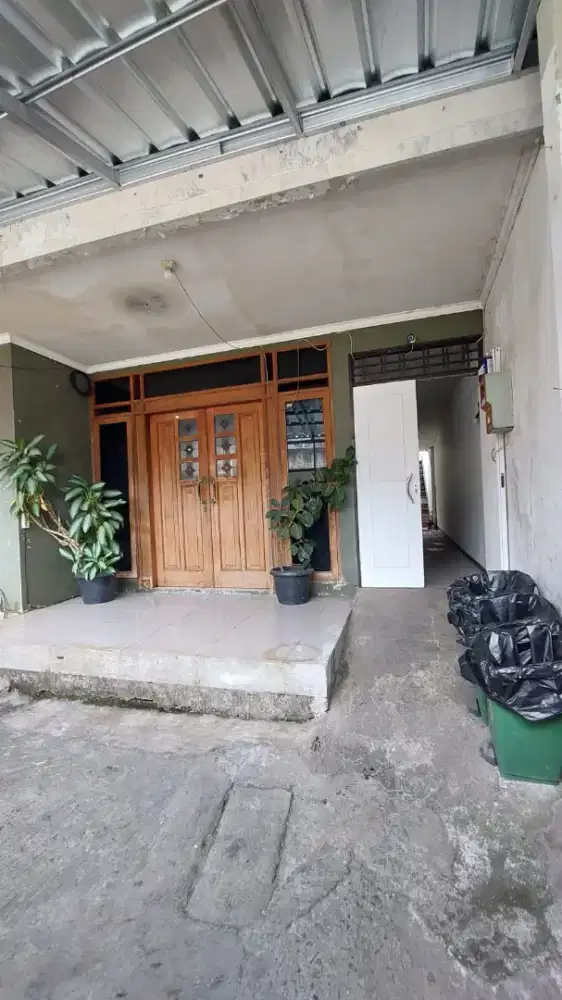JUAL RUMAH DI PUSAT KOTA