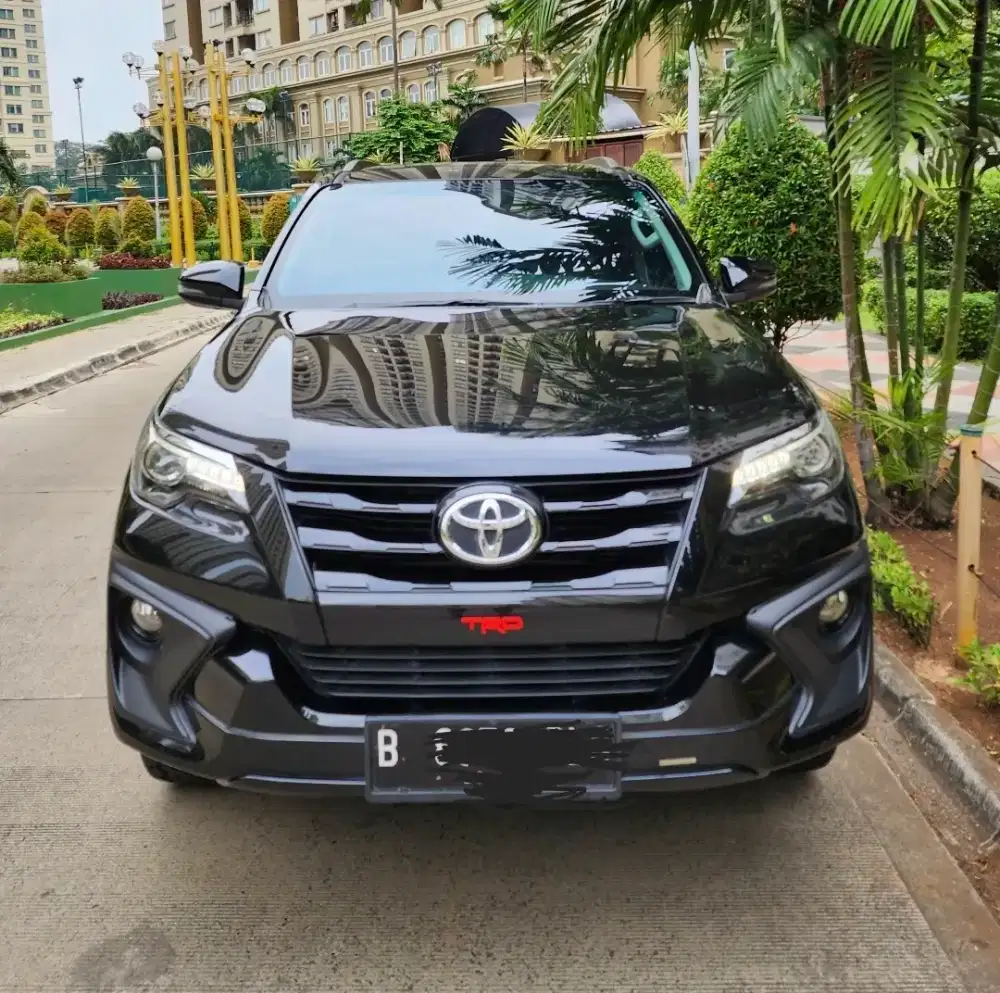 TOYOTA FORTUNER TRD 2019