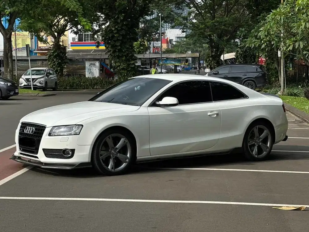 Audi A5 3.2 Quattro FSI S-Line Coupe, th 2011, Low KM 33rb