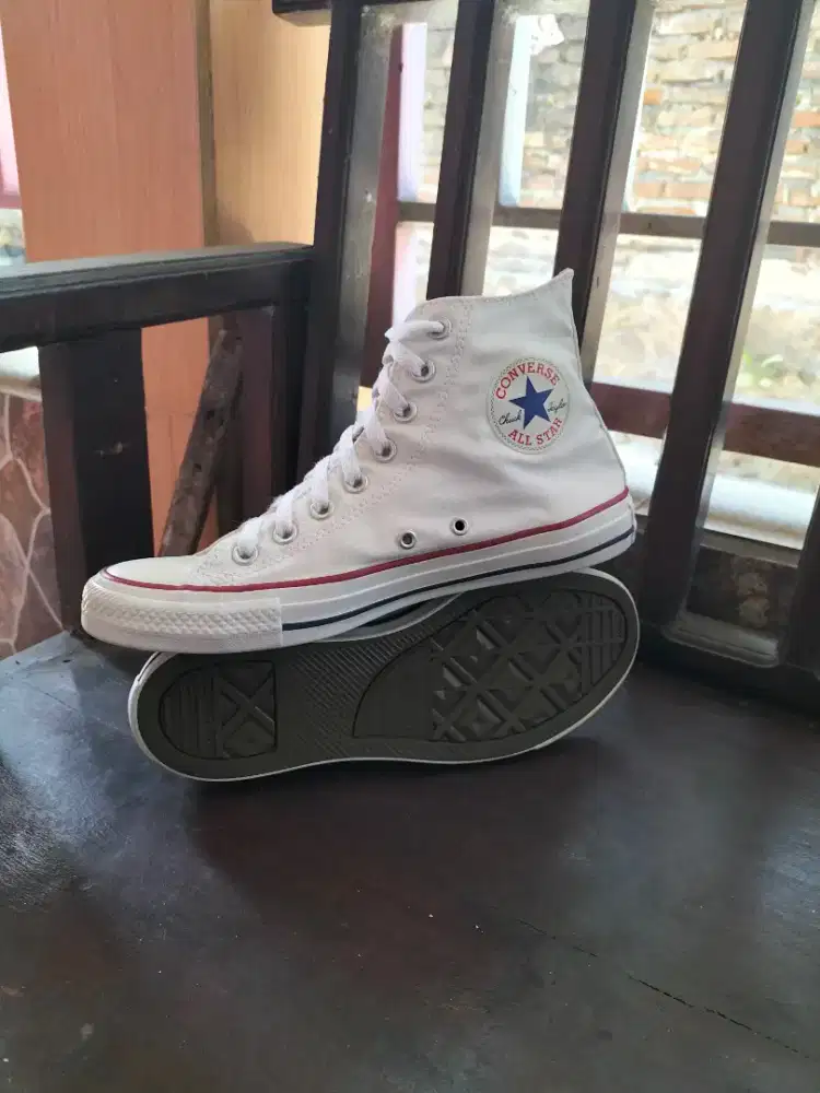 Sepatu converse 41