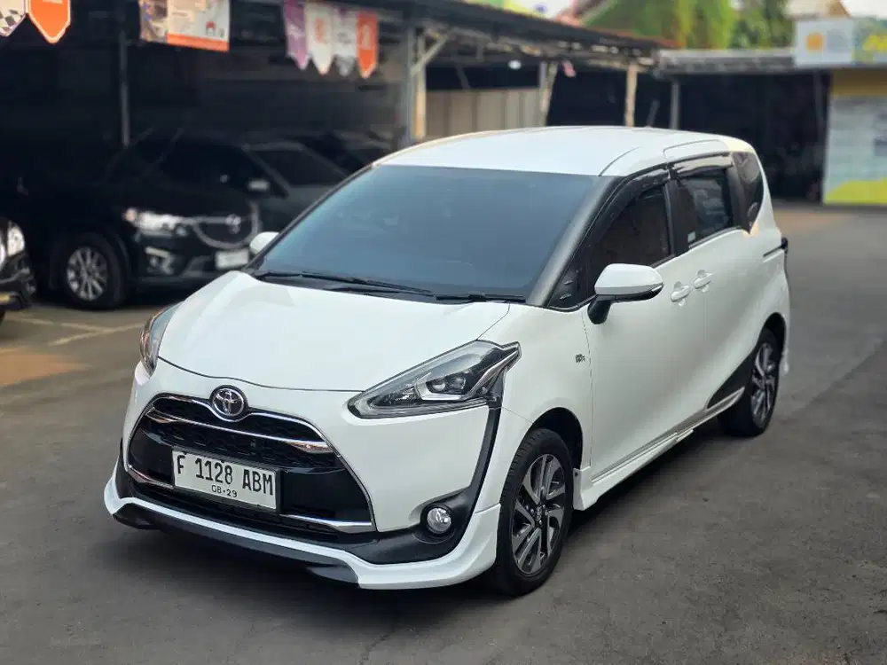 Toyota Sienta Q Matic 2017 Dp 5 Juta Promo