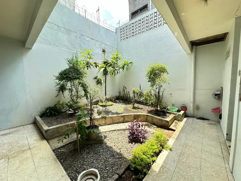 Dijual Rumah Siap Huni Strategis Ke Pusat Kota Bandung di Rajawali Timur
