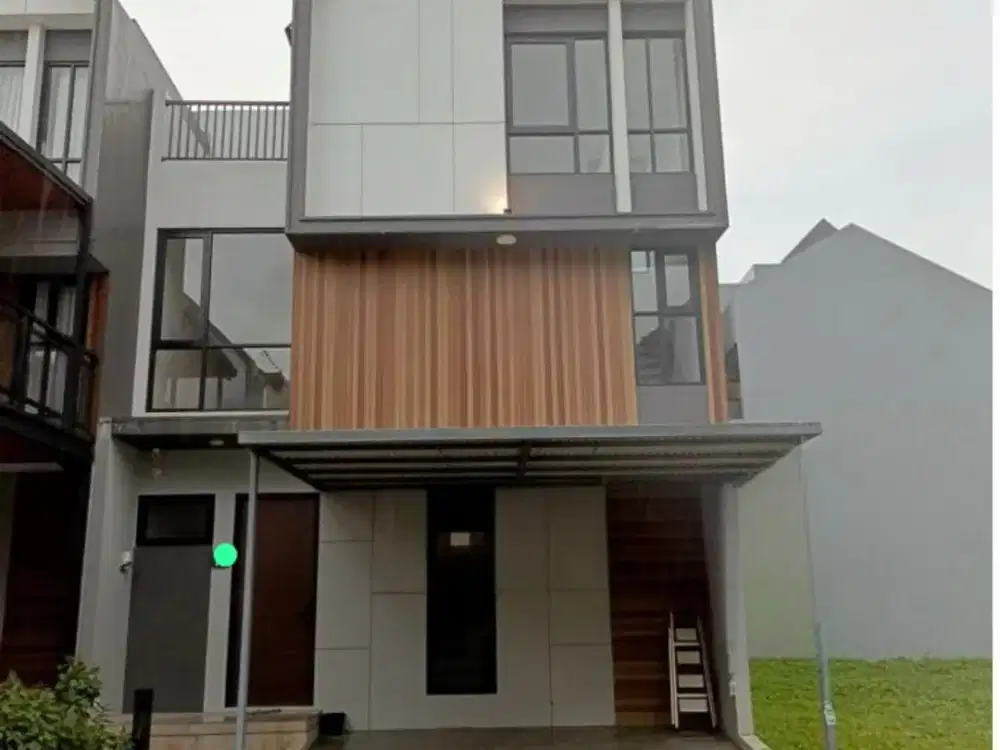 Dijual Rumah 2 Lantai Lokasi Strategis di Kota Wisata