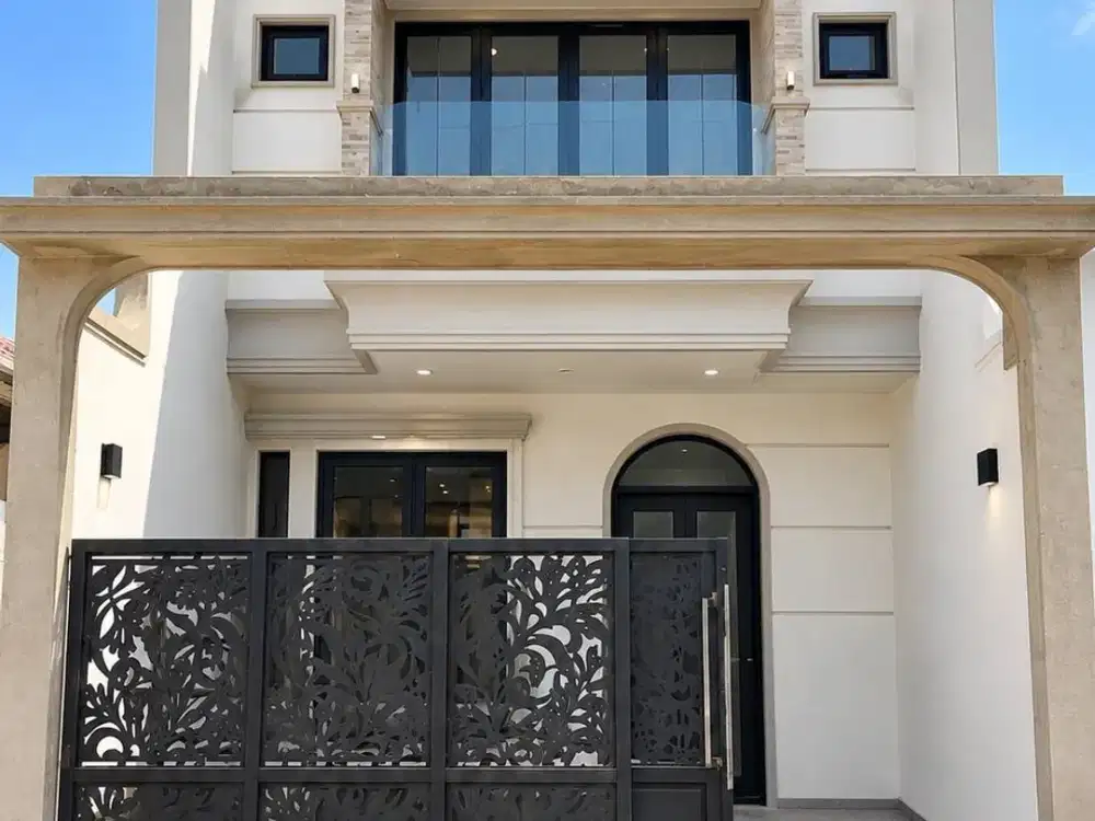 RUMAH DI SUTOREJO PRIMA Hadap Selatan Row 3,5mbl