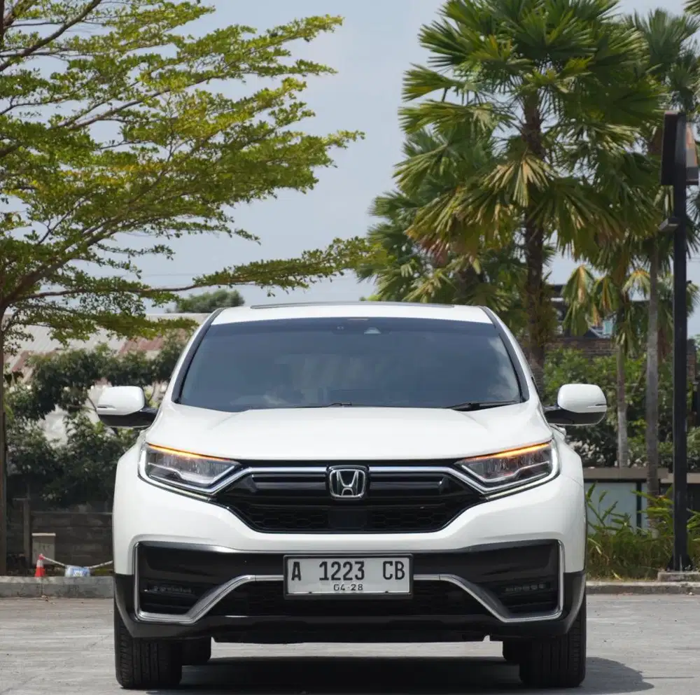 CRV 2022 PRESTIGE SENSING. Km 20rb