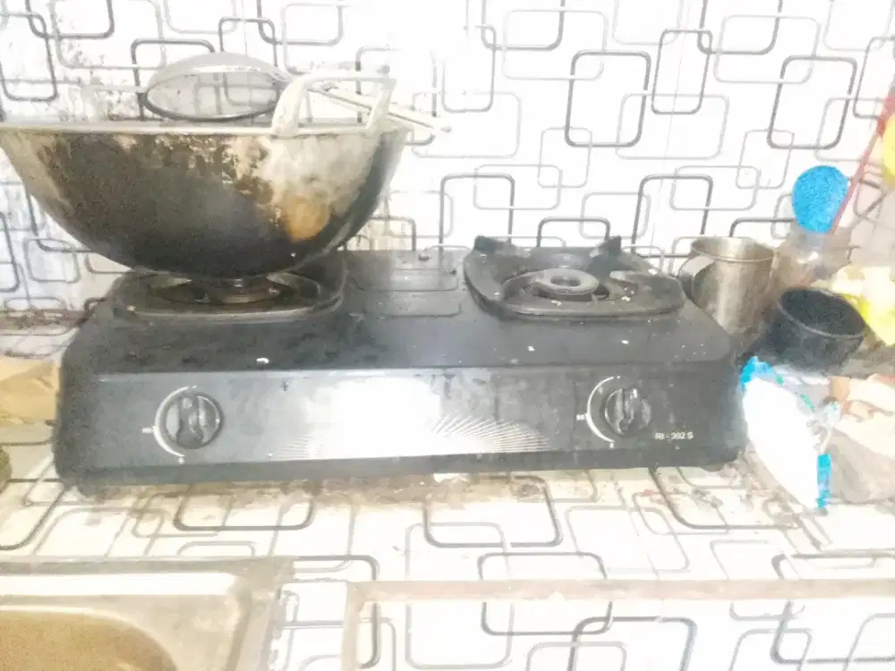 kompir dan tabung gas