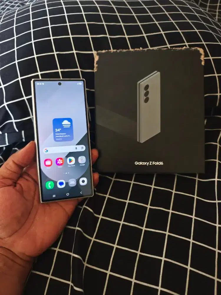 Samsung Z-Fold 6 12/1TB sein MINUS lcd dalam baca deskripsi bisa tt hp