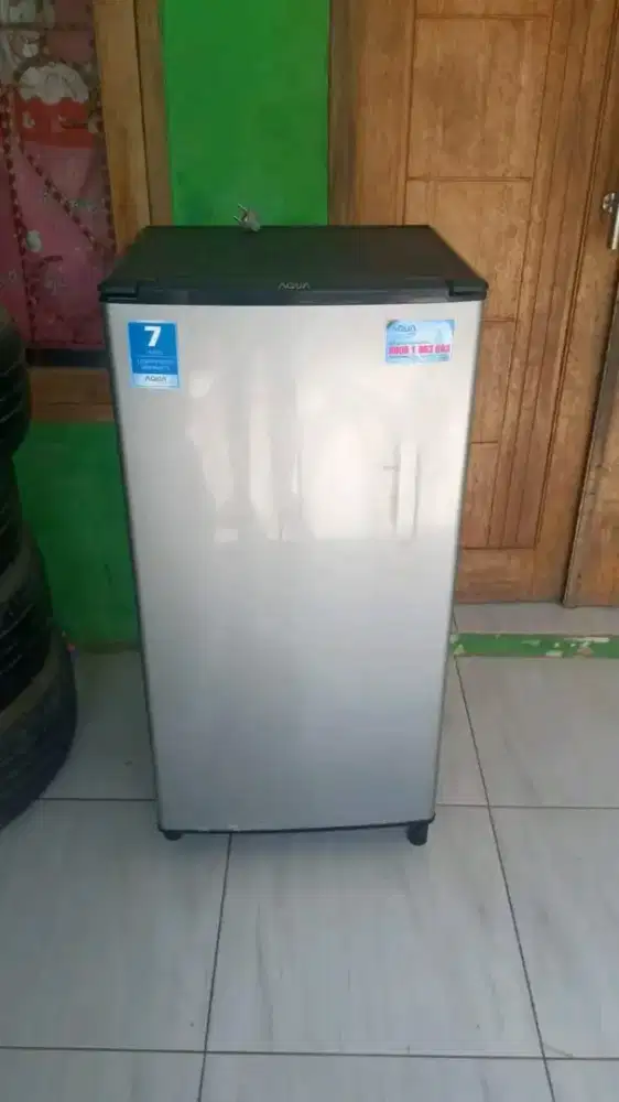 jual kulkas merk aqua 1 pintu dingin beku masih orisinil