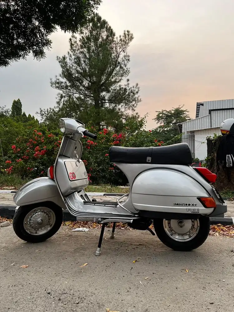 Vespa PX Exclusive AOM 1987