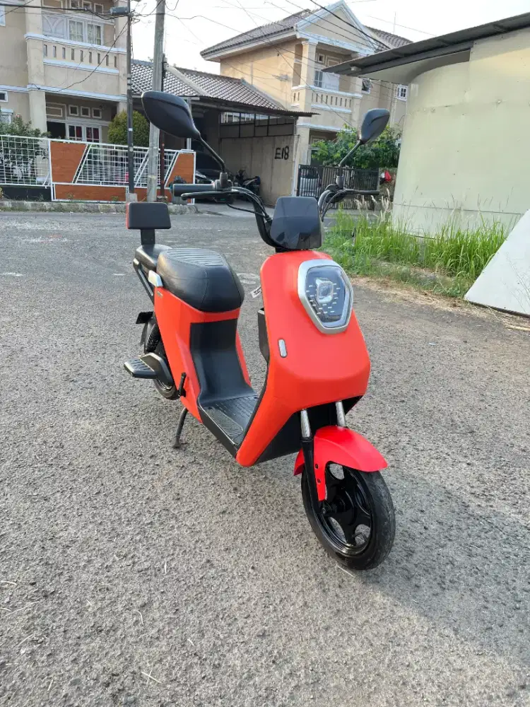 SEPEDA LISTRIK UWINFLY M60