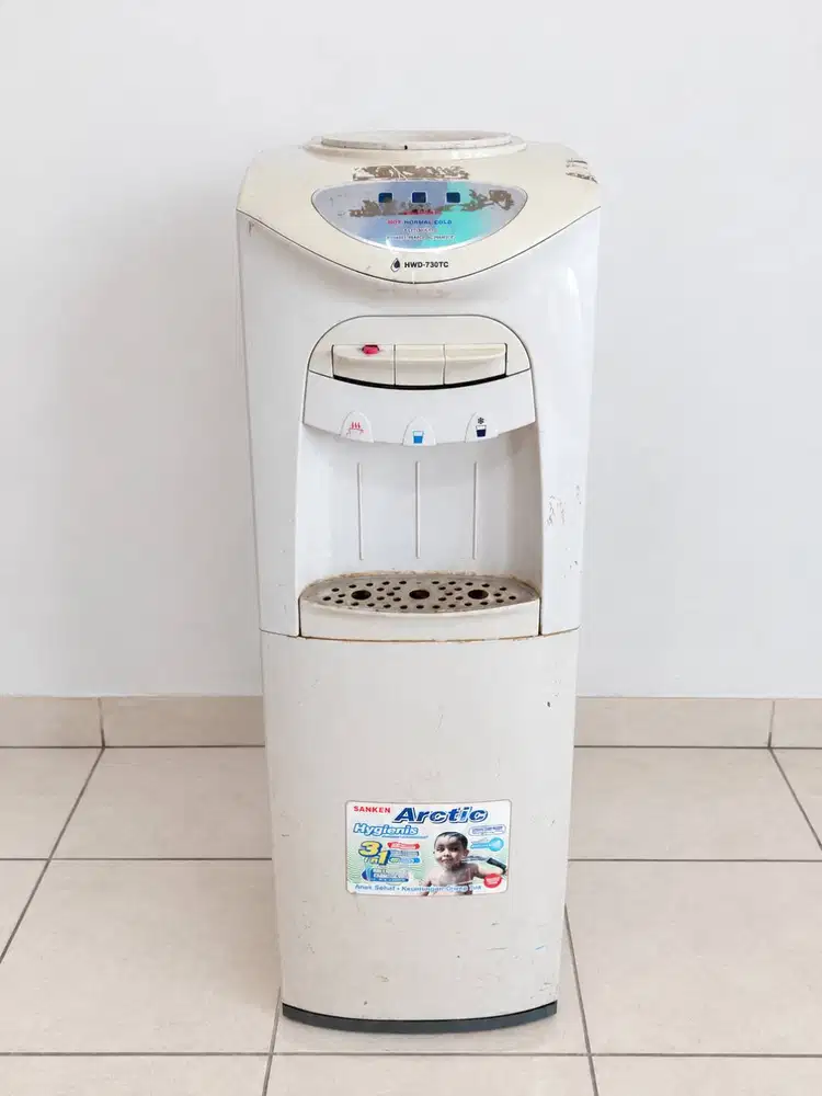 Dispenser Sanken HWD-730TC Hot Normal Cold – Galon Atas