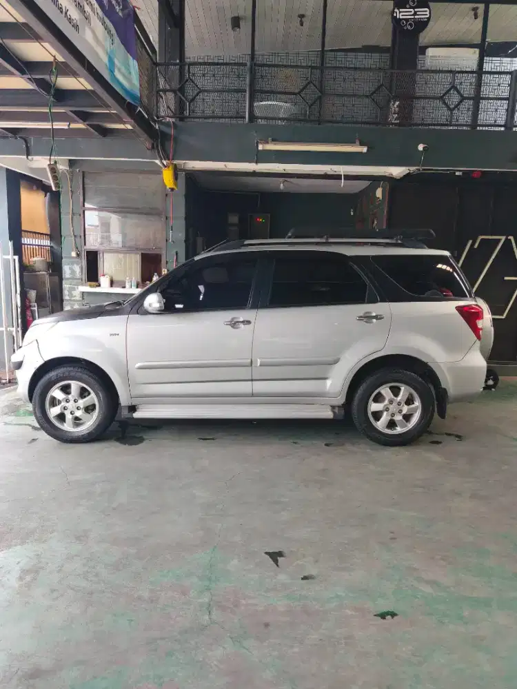 Daihatsu Terios TX MT tahun 2010