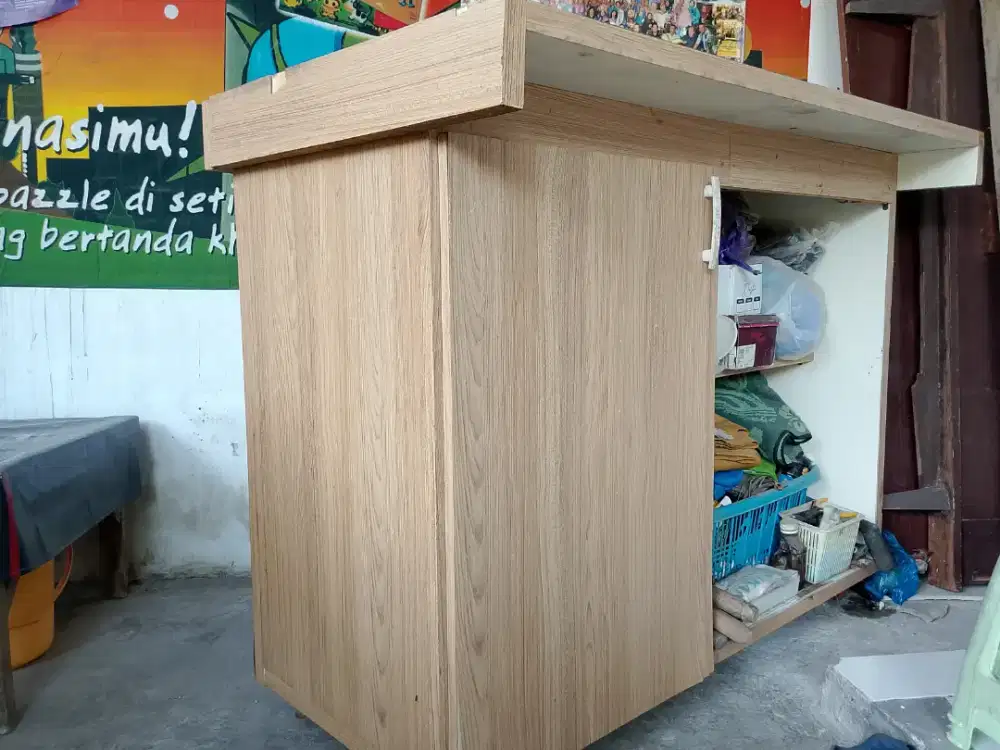 Meja rombong serbaguna
