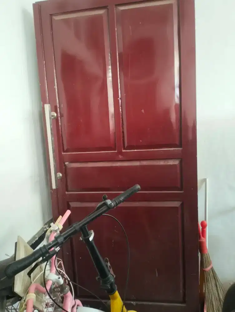 Pintu kupu tarung besi ukuran 90x195 bekas