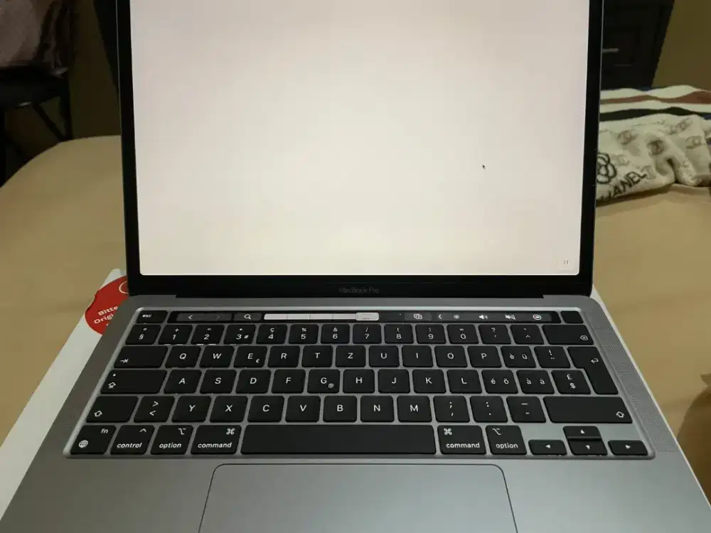 Macbook Pro 13 seri 2022