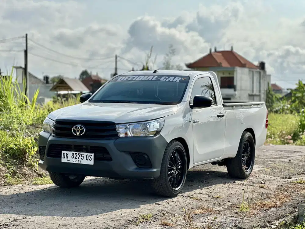 HILUX PICK UP SINGLE CABIN 2.0 MT 2018 BENSIN ASLI BALI Km 25 RIBU