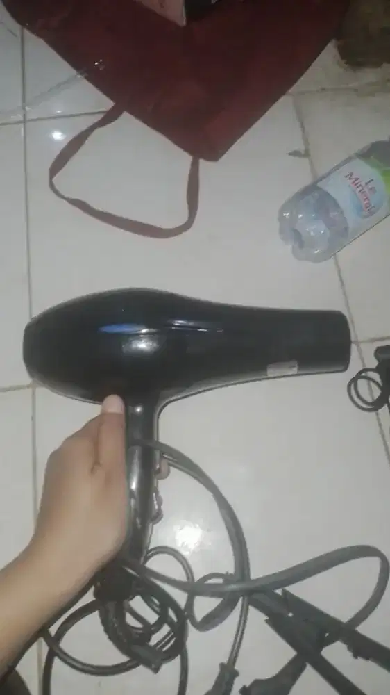HAIRDRYER PRELOVED
