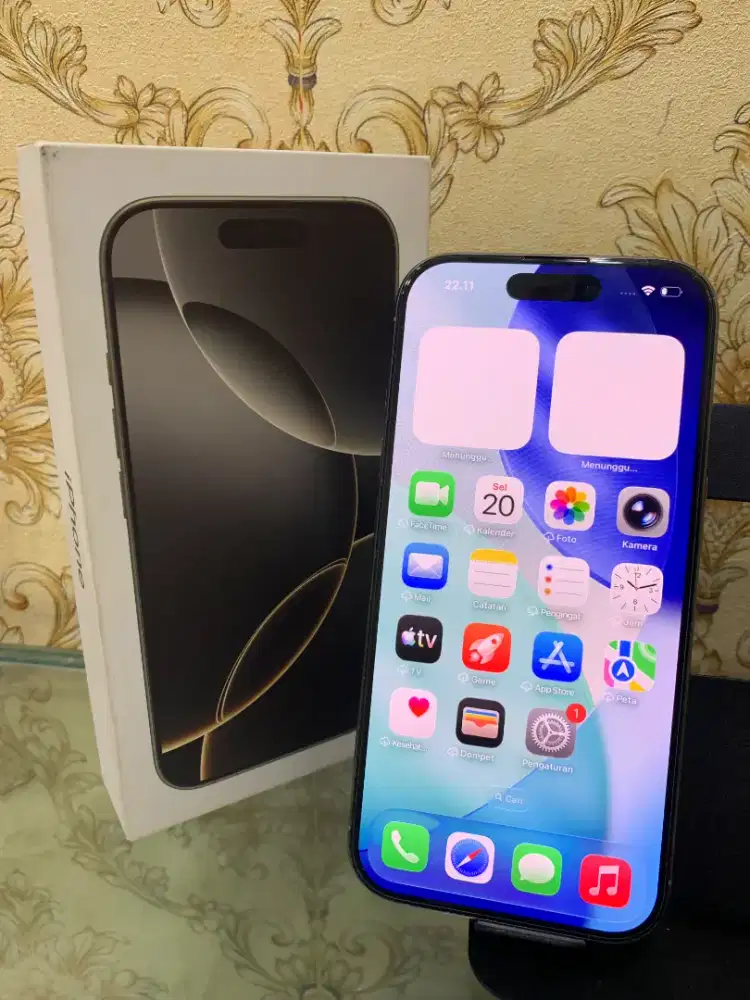 Second iPhone 16 pro 256 iBox