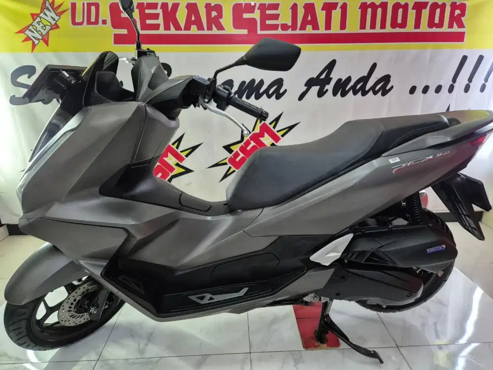 PCX 160 iss cbs keyless 2025 plat L readyy.