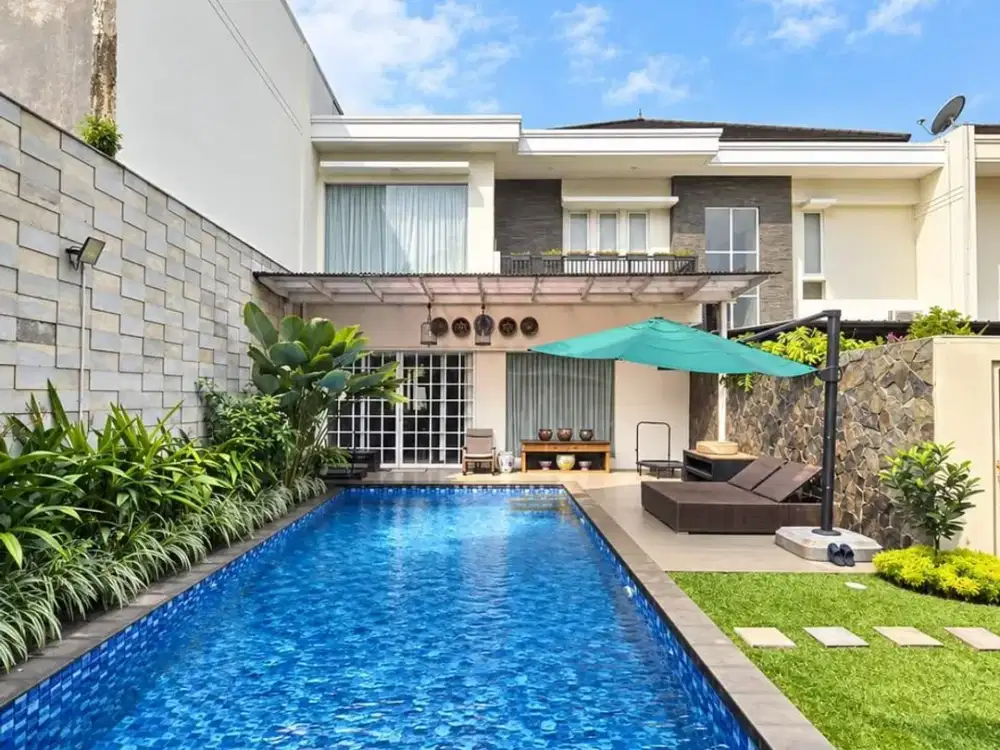 RUMAH MEWAH 2 LANTAI DENGAN PRIVATE POOL DI DUREN TIGA MAMPANG JAKSEL