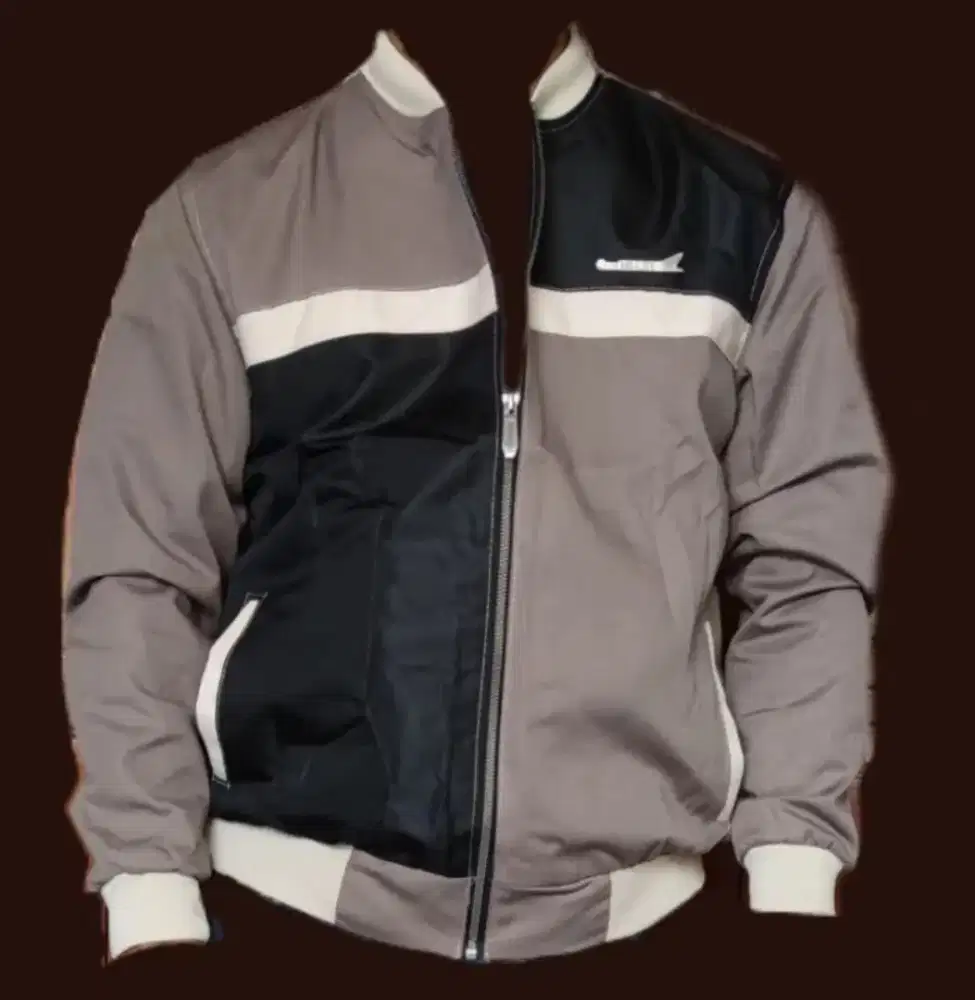 Jaket Scoopy coklat size XL
