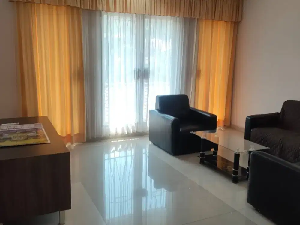 Rumah di Amarylis - Candigolf Semarang