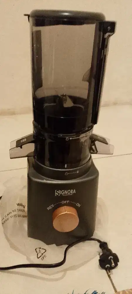 SIGNORA JUICER HIPPER
