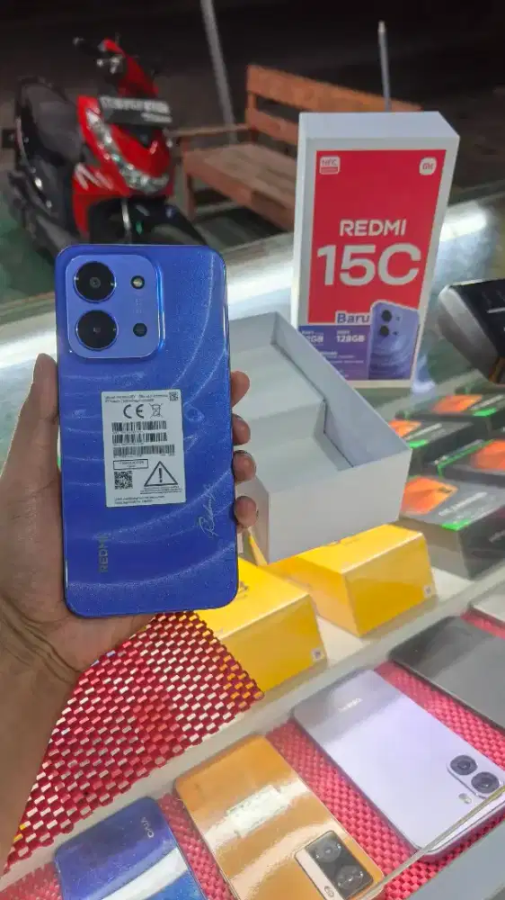 Second fullset handphone seken Redmi 15C