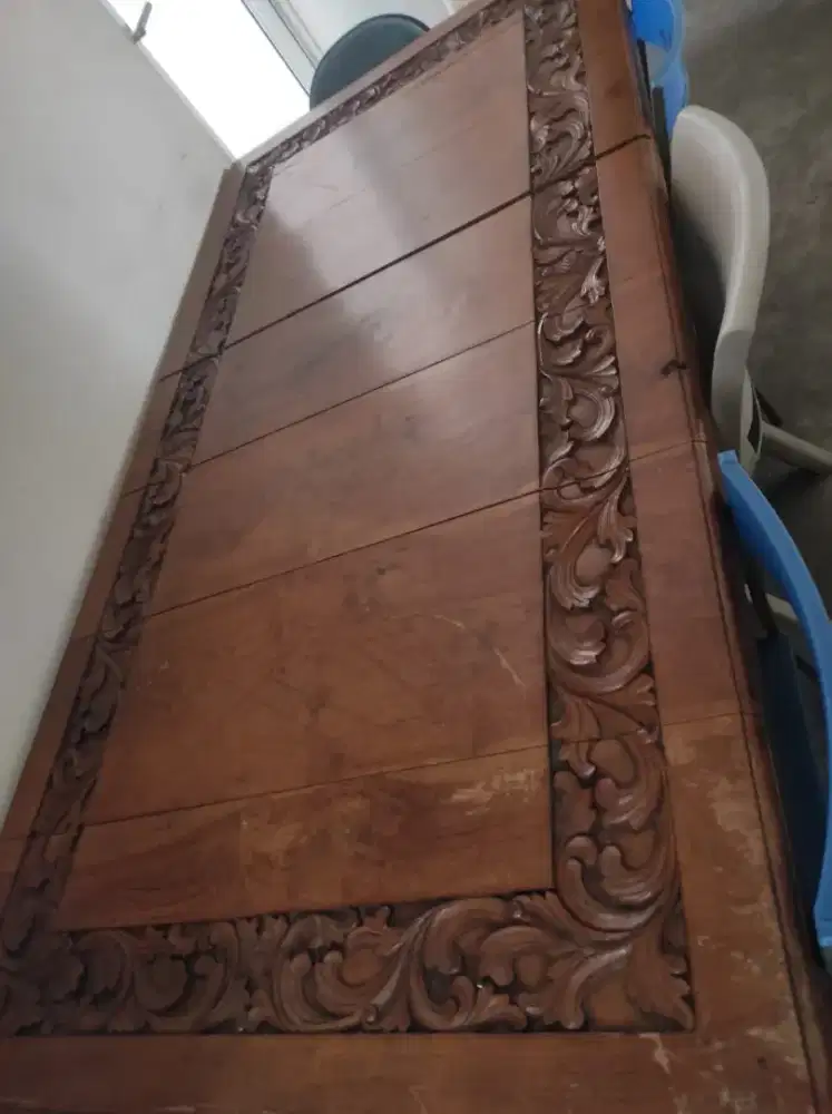 Dijual Meja Makan ukir jati ukuran 2 M