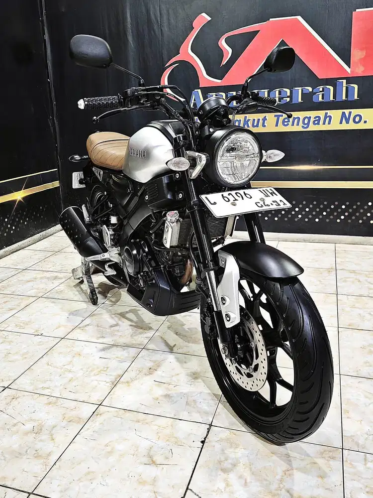 Yamaha XSR 155cc silver mewah th 2021. Anugerah motor rungkut tengah