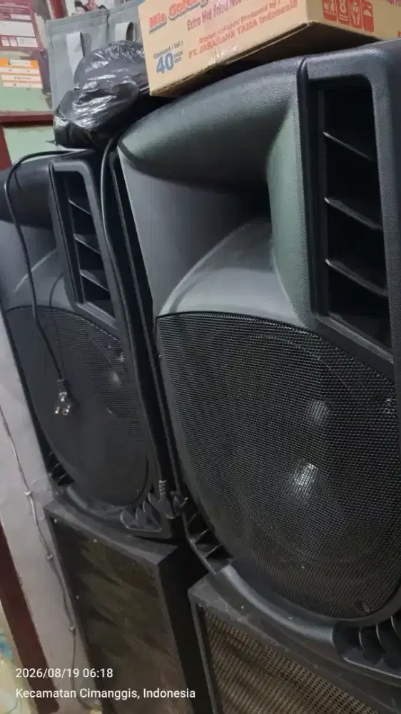 Di jual speaker aktif 15 inc