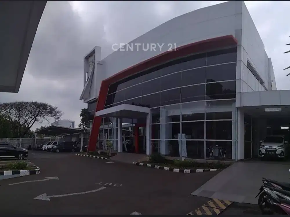 Gedung Ex Showroom Lokasi Strategis Di Kayu Putih NR0065
