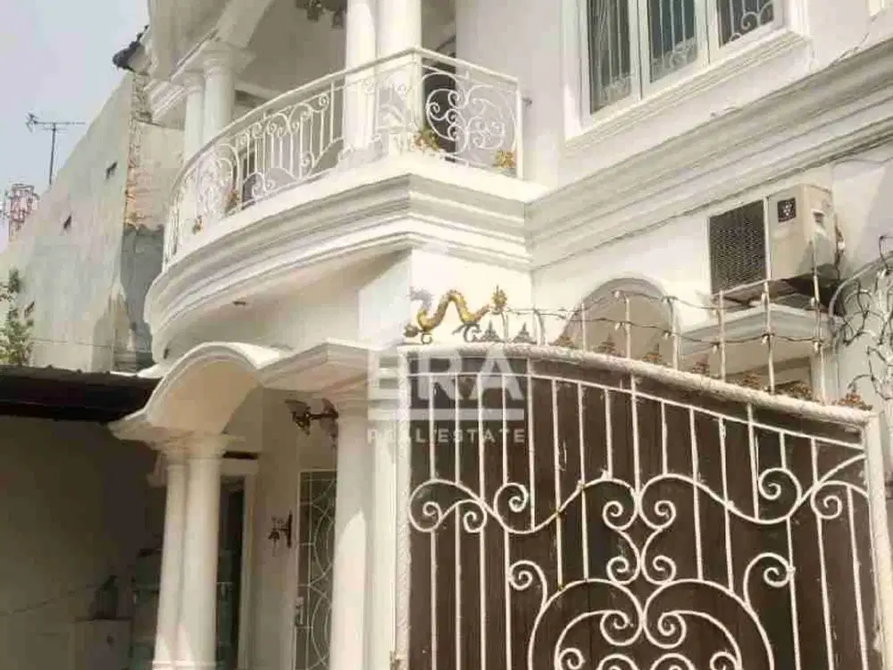 Dijual Rumah 2,5 Lantai Di Jatiwaringin, Bekasi