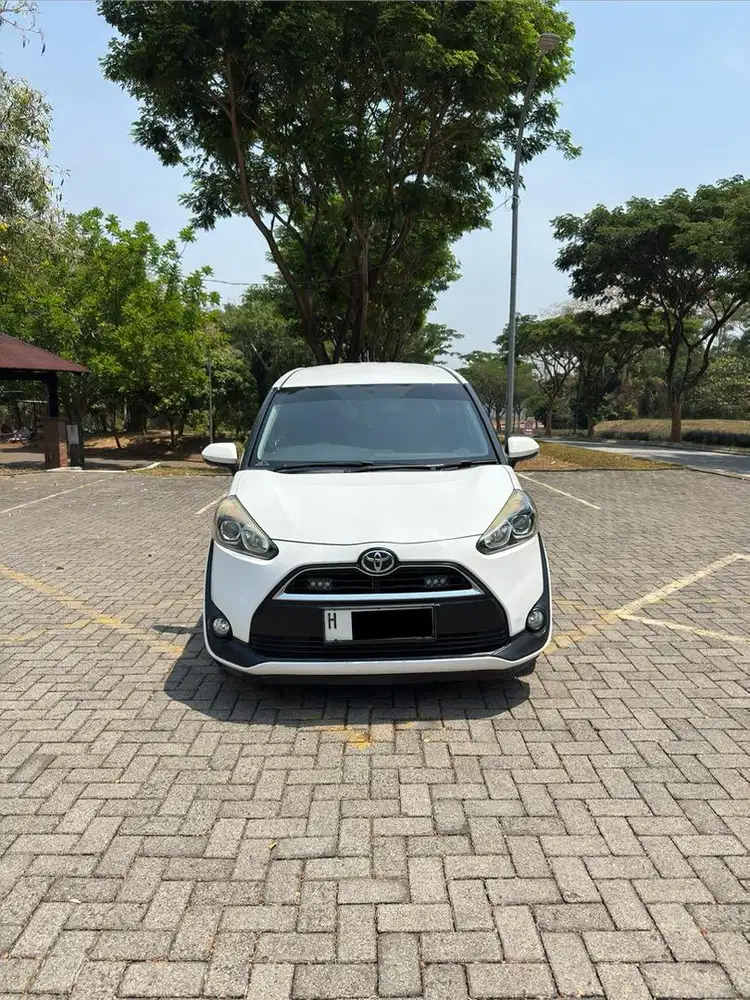 Sienta G 2017 Manual