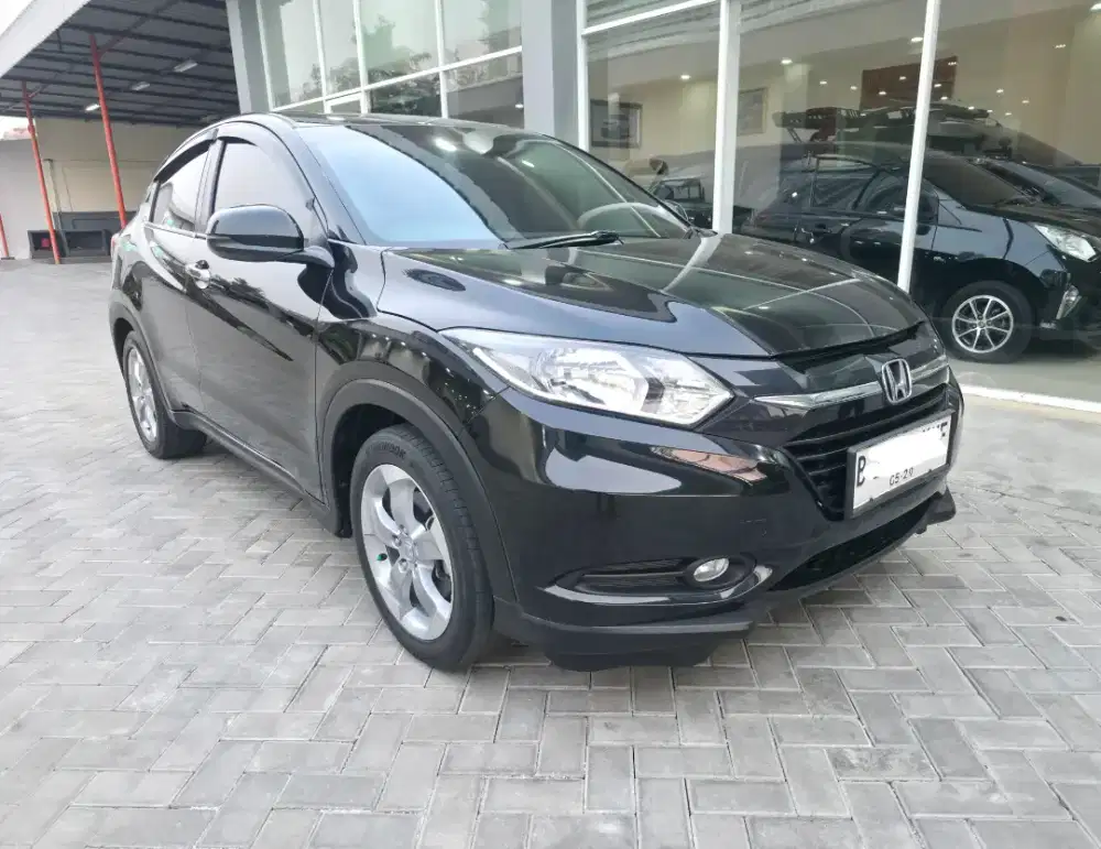 Dijual H. HRV E CVT 2017 low km