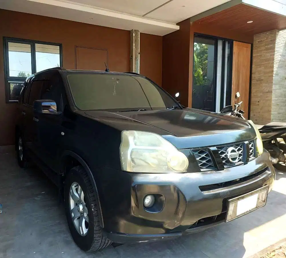 Nissan X-Trail 2011 Bensin