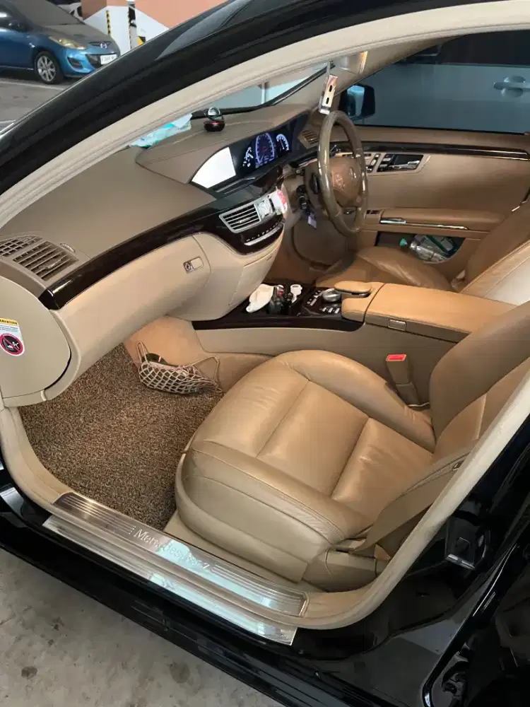 Mercedes-Benz S300L 2011 Bensin