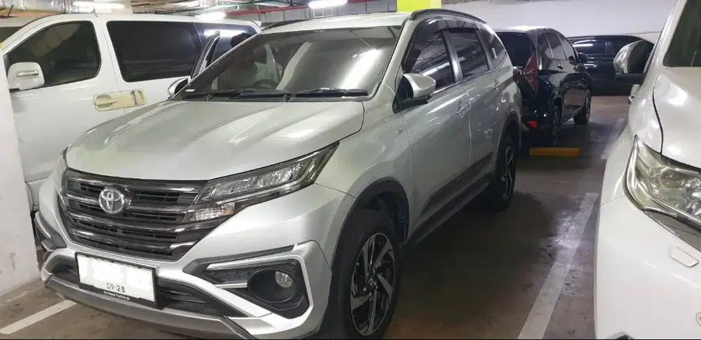 Toyota Rush Tahun 2023 tipe 1.5 S A/T GR Sport
