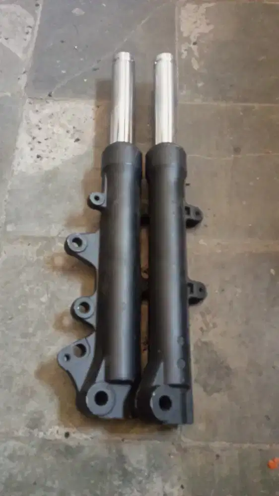 Shockbreaker depan NMax Ori copotan