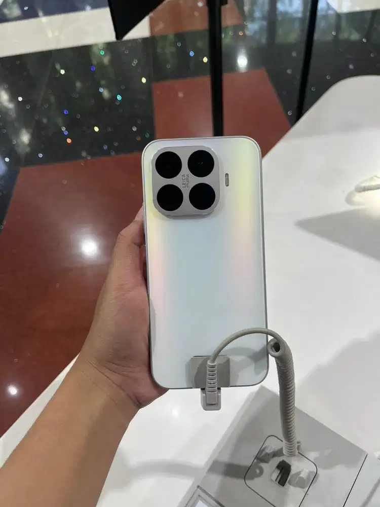 XIAOMI 17T 12/512 GARANSI RESMI (OFFICIAL XIAOMI STORE BEC)