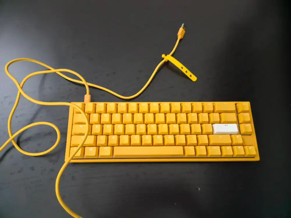 Keyboard ducky yellow